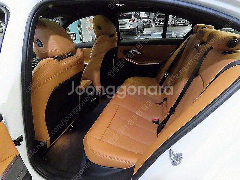 BMW 3시리즈 중고 BMW 중고 BMW 3시리즈 중고차 할부가능 흰색 2024년식 11,150km 320i M 스...--7